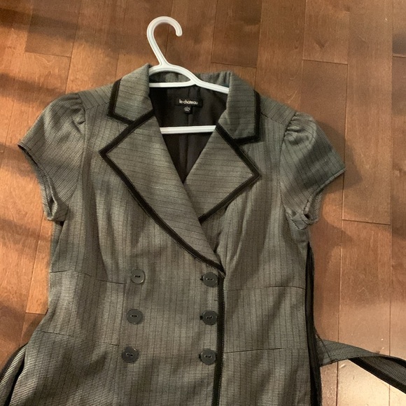 Le château dress - Picture 2 of 6